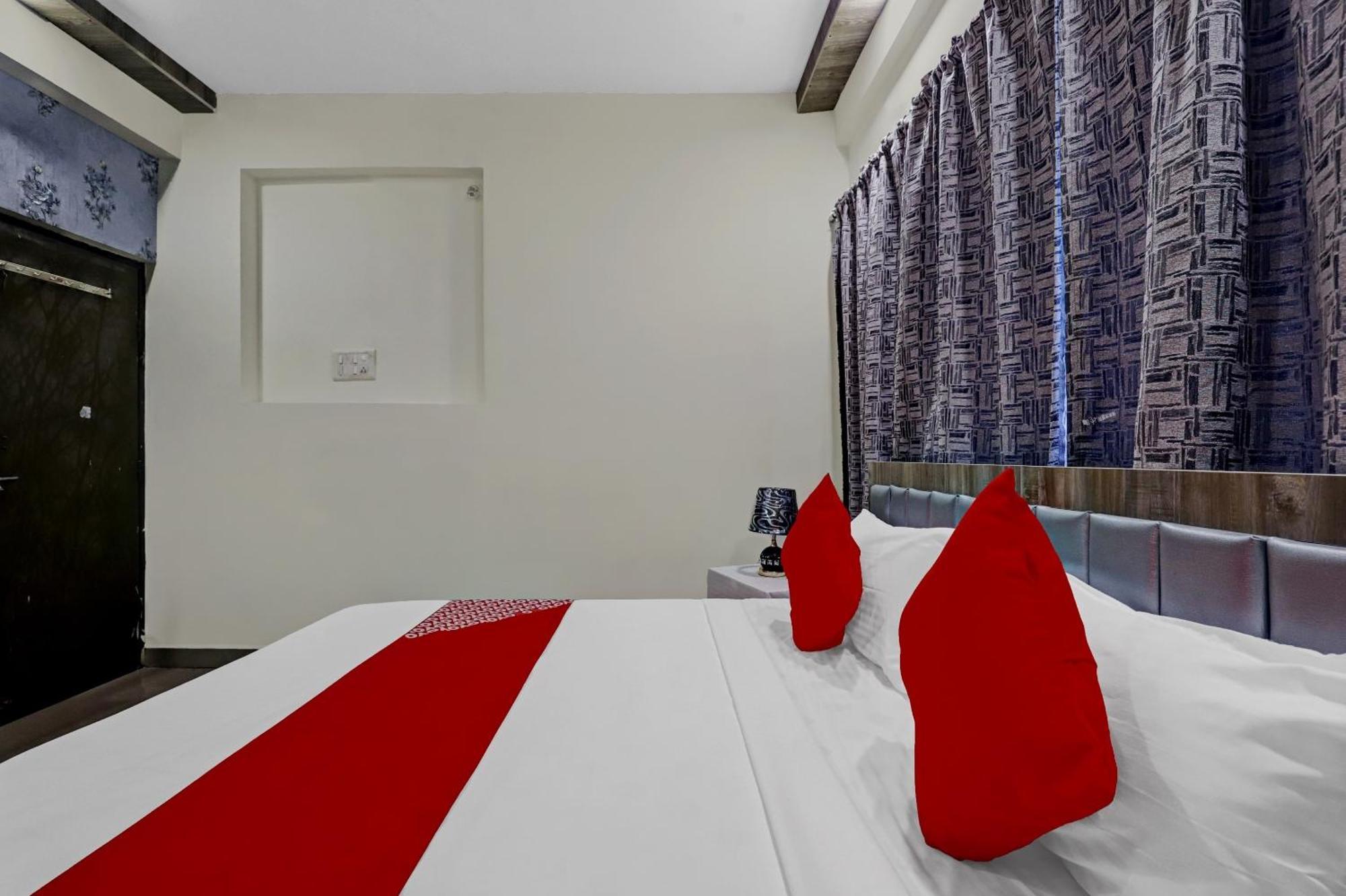 Hotel O Royal Stay Inn Royal Stay Inn Наґпур Екстер'єр фото