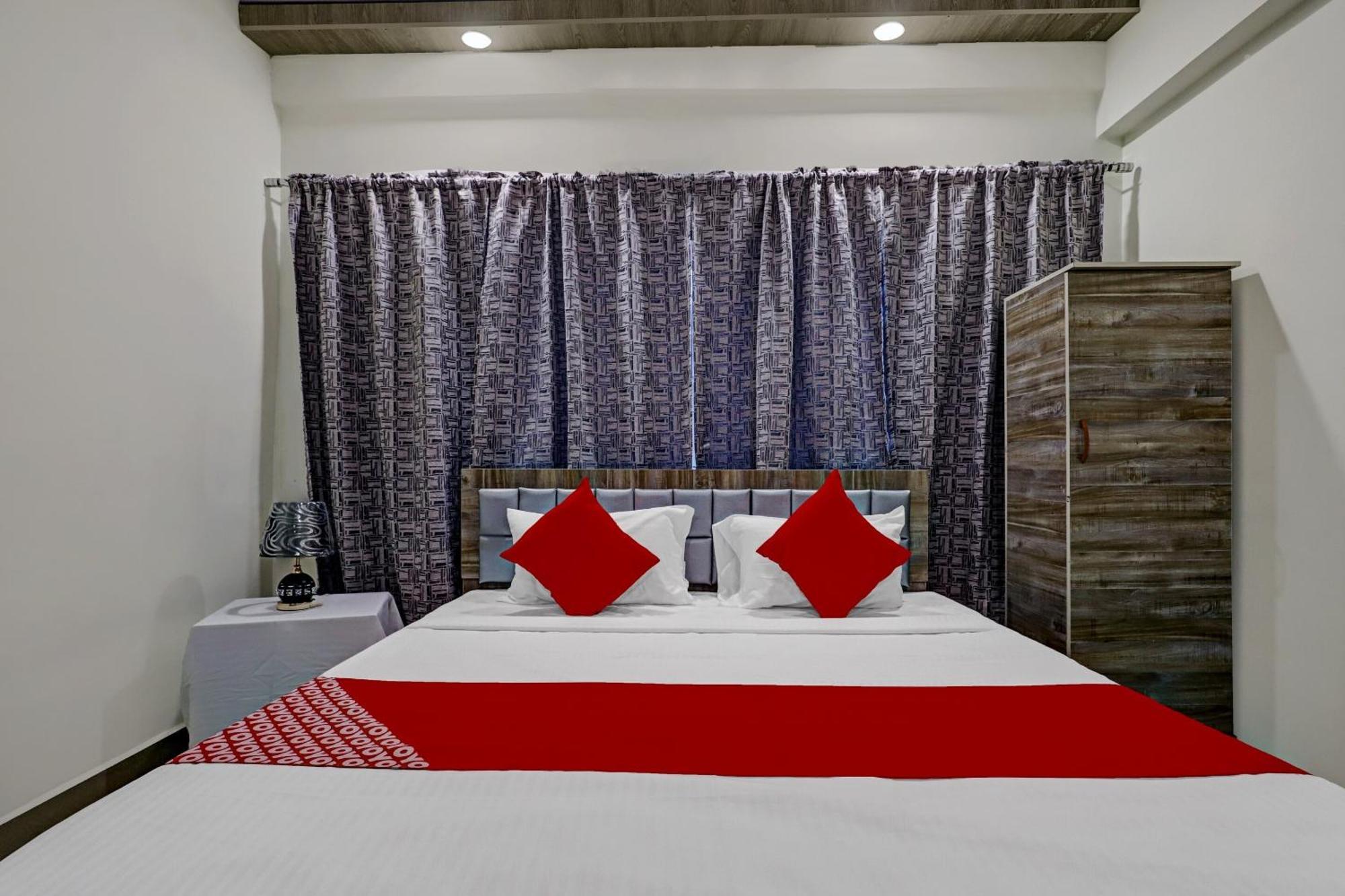 Hotel O Royal Stay Inn Royal Stay Inn Наґпур Екстер'єр фото